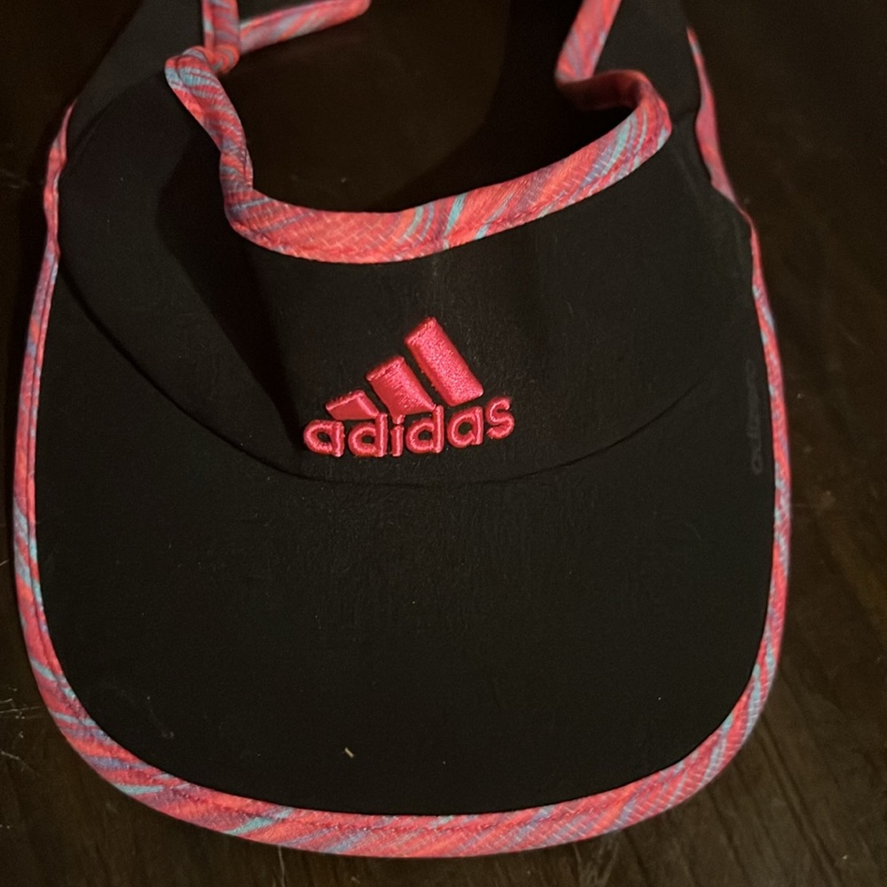 Adidas cap 🧢 - Picture 2 of 6